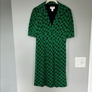 Talbots Green and Navy Knee Length Dress with Notched Collar